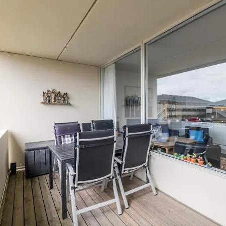 Poolside Paradise In - By Traum Holiday home