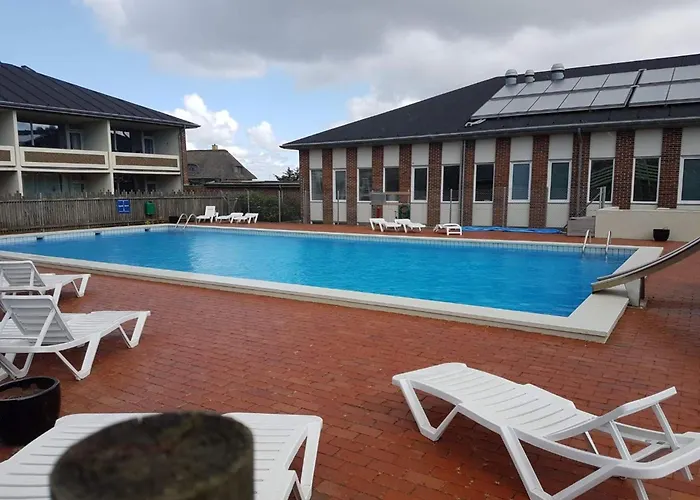 Poolside Paradise In - By Traum Fanø