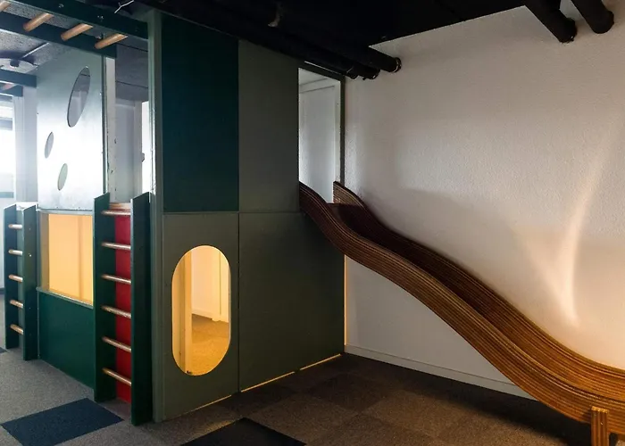 Poolside Paradise In - By Traum *